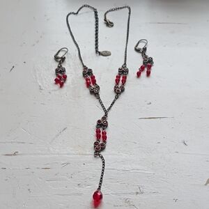 Robert Rose Red and Black Necklace Set